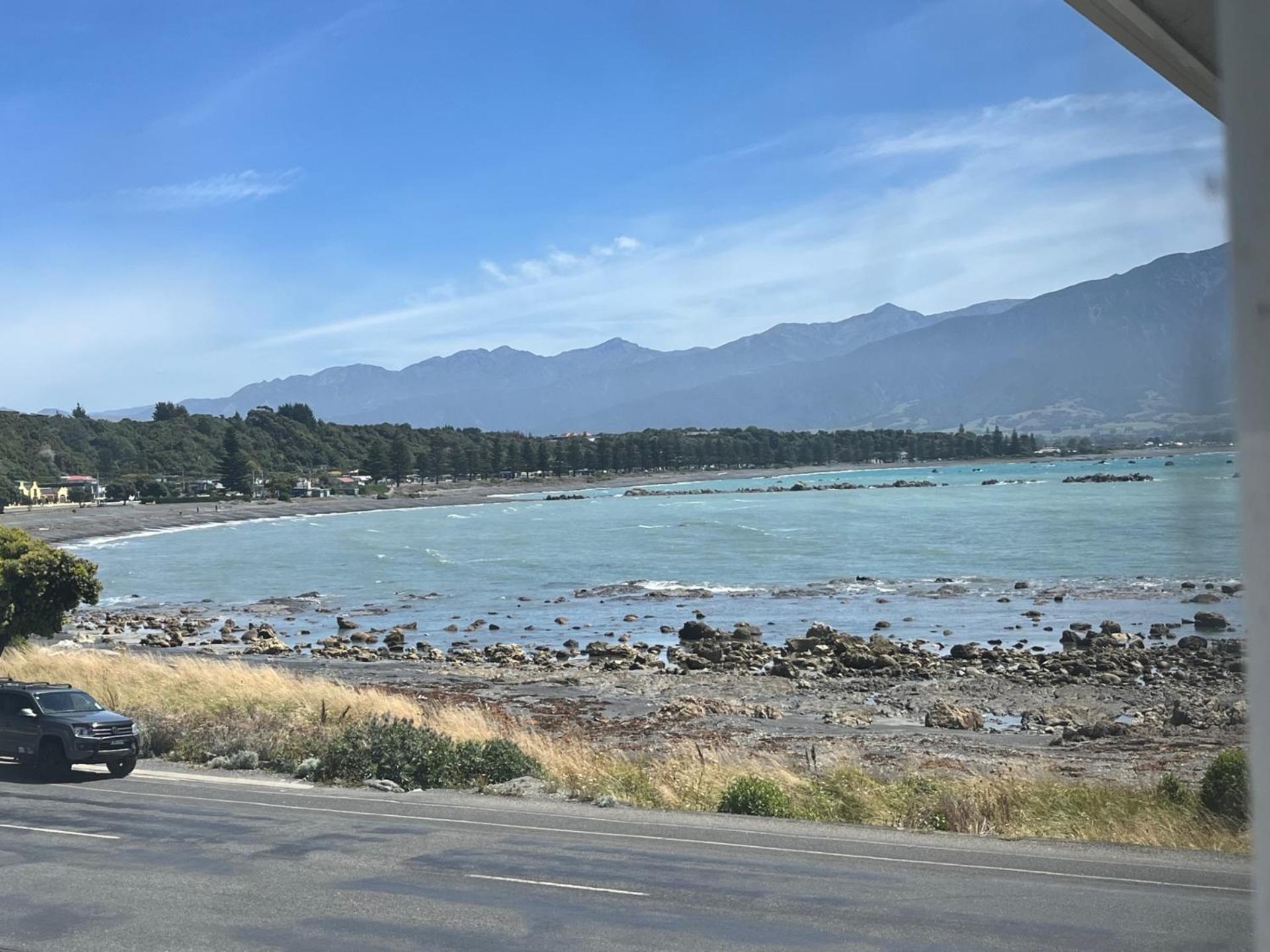 Kaikoura Sea Side lodge Bagian luar foto