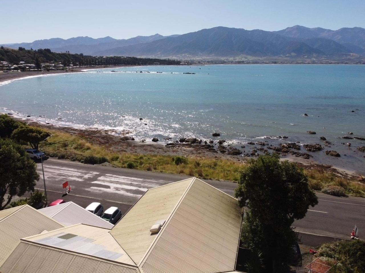 Kaikoura Sea Side lodge Bagian luar foto