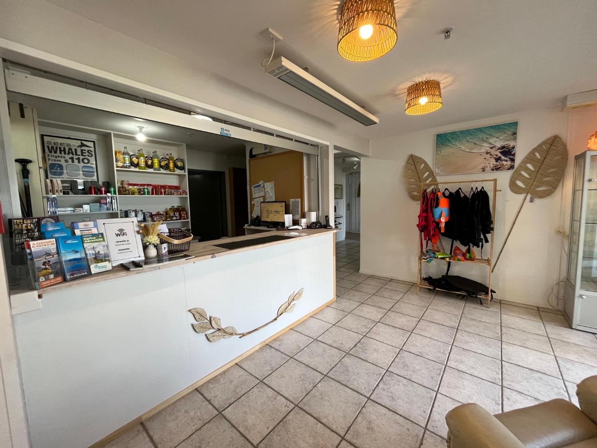 Kaikoura Sea Side lodge Bagian luar foto