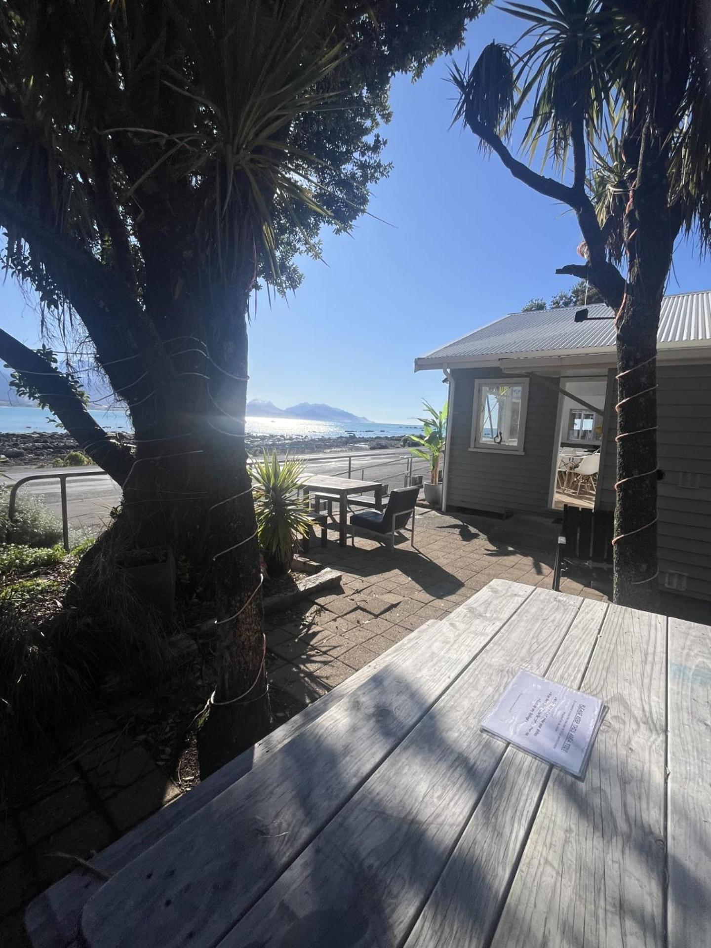 Kaikoura Sea Side lodge Bagian luar foto