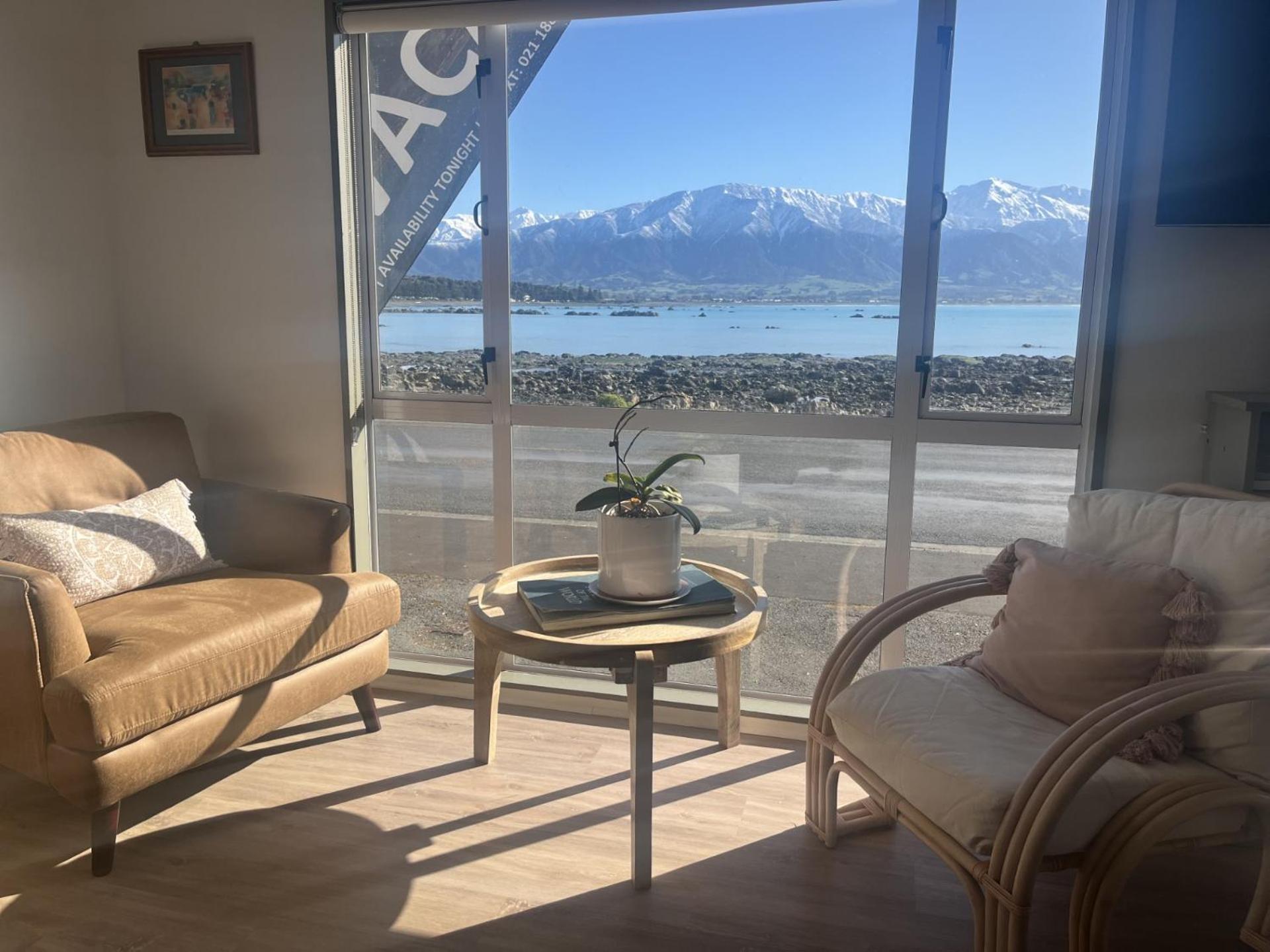 Kaikoura Sea Side lodge Bagian luar foto