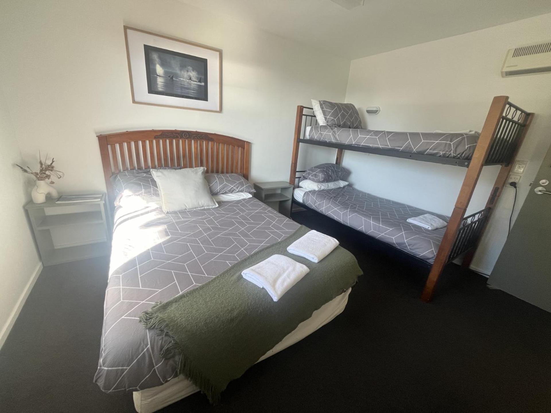 Kaikoura Sea Side lodge Bagian luar foto