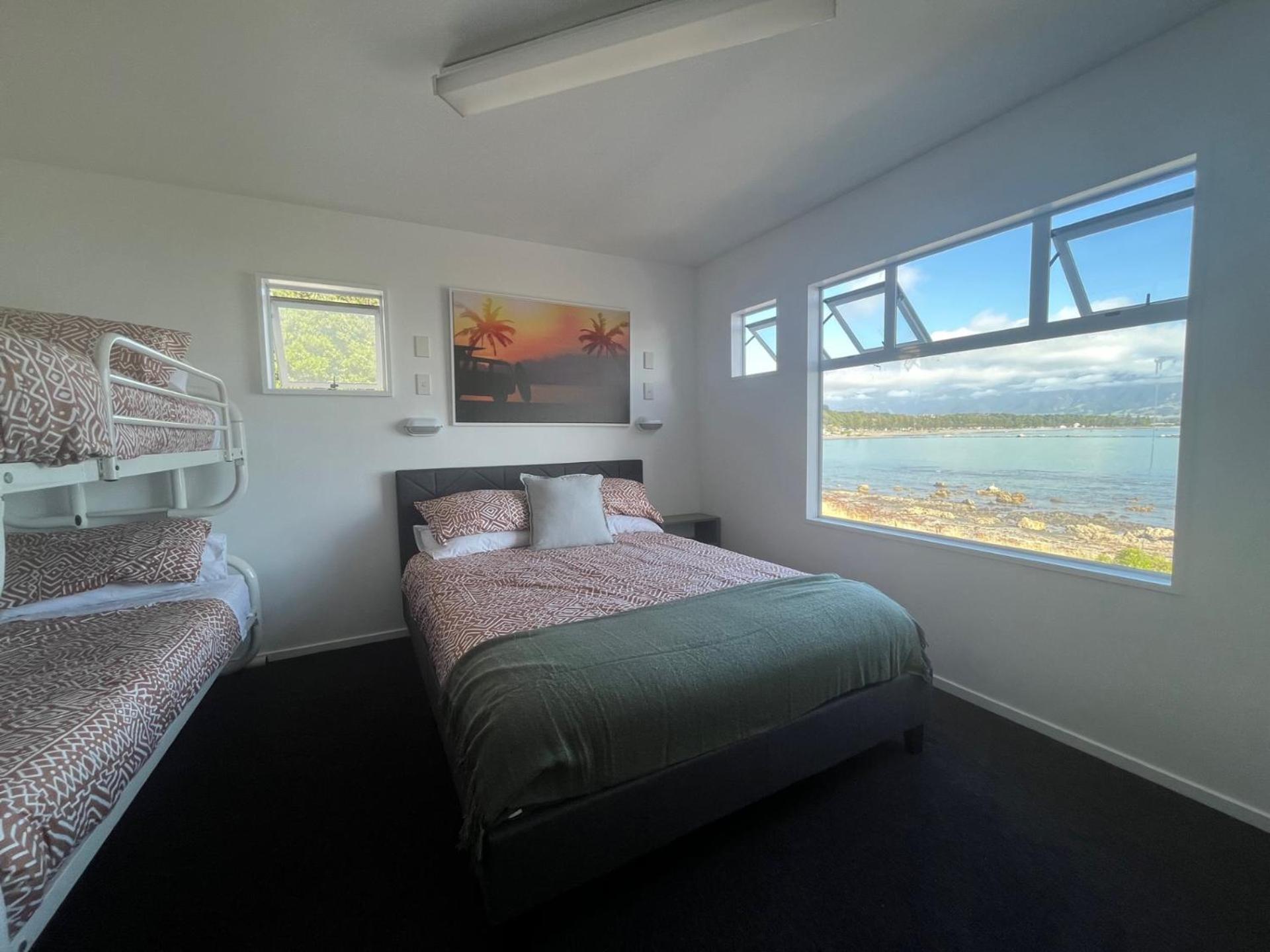 Kaikoura Sea Side lodge Bagian luar foto