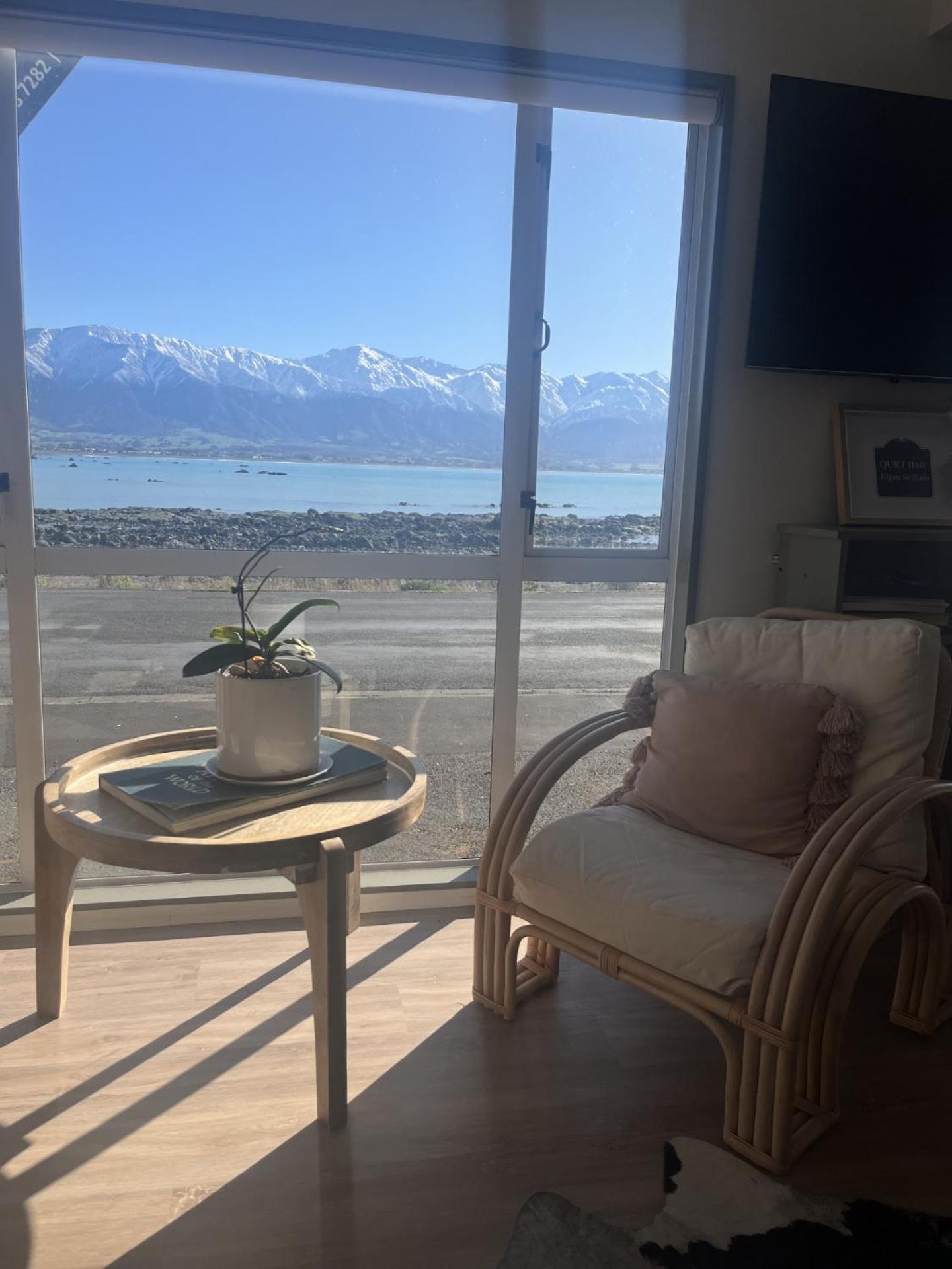 Kaikoura Sea Side lodge Bagian luar foto